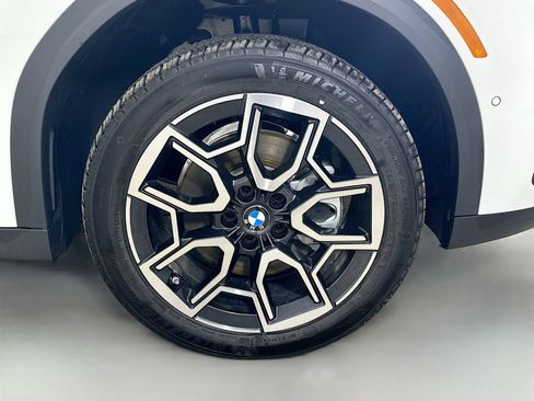New 2026 BMW X2 xDrive28i w/ Technology Package AWD/4WD image 10