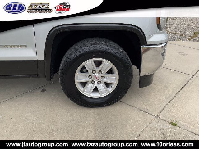 Used 2017 GMC Sierra 1500 SLE w/ SLE Value Package AWD/4WD image 8