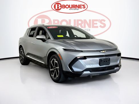 Used 2025 Chevrolet Equinox EV LT FWD image 1