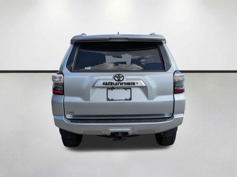 Used 2017 Toyota 4Runner SR5 Premium AWD/4WD image 6