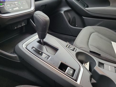 Used 2024 Subaru Crosstrek 2.0i Premium image 29