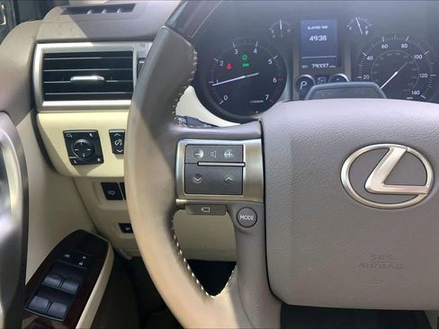 Used 2019 Lexus GX 460 Luxury AWD/4WD image 24