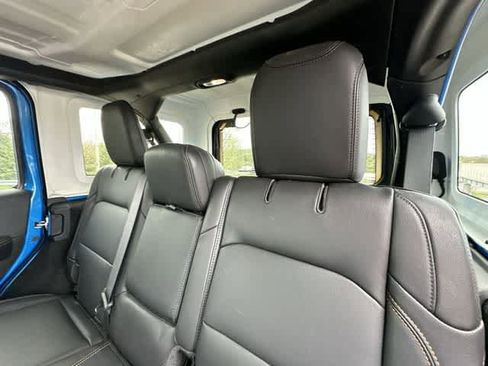 Used 2024 Jeep Wrangler Sahara w/ Technology Group image 18