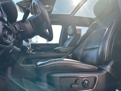 Used 2023 RAM 1500 Limited image 10