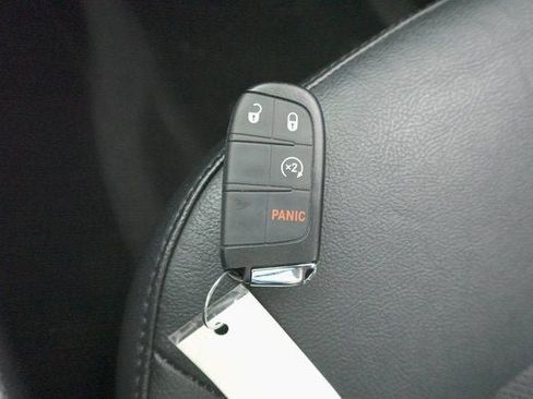 Used 2022 Jeep Compass High Altitude image 32