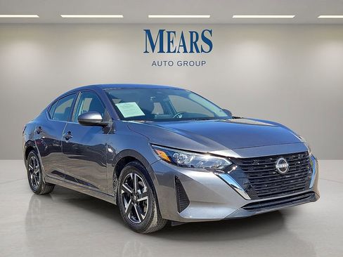 Used 2025 Nissan Sentra SV image 7