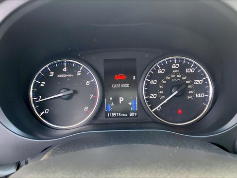 Used 2018 Mitsubishi Outlander SE FWD image 25