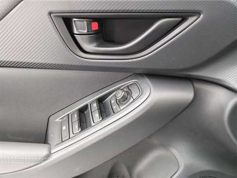 New 2025 Subaru Crosstrek 2.0i Premium image 12