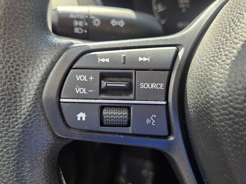Certified 2025 Honda HR-V LX image 23