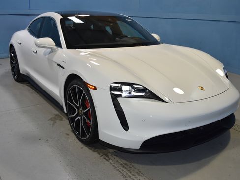 New 2024 Porsche Taycan 4S image 23