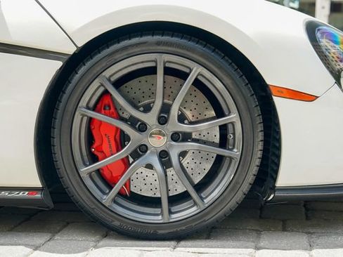 Used 2017 McLaren 570S Coupe RWD image 35