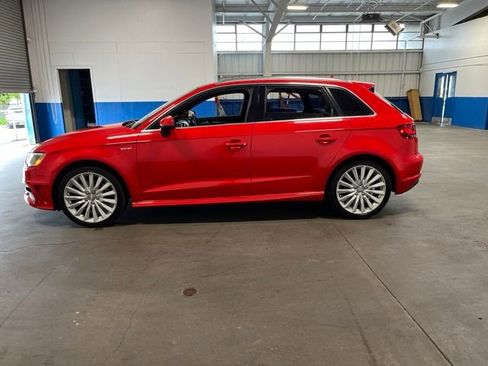 Used 2016 Audi A3 e-tron Prestige FWD image 6