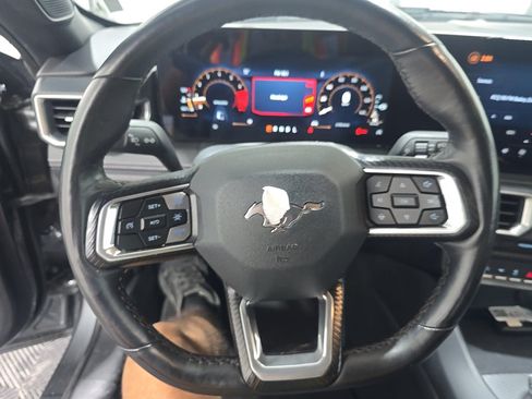 Used 2025 Ford Mustang Premium RWD image 10
