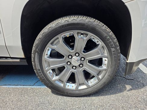 Used 2016 GMC Yukon XL Denali w/ Open Road Package RWD image 35