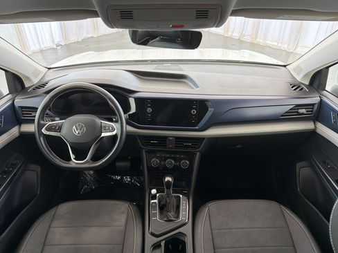 Used 2024 Volkswagen Taos SE FWD image 16