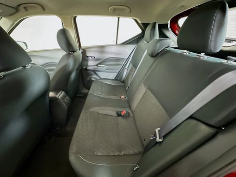 Used 2024 Nissan Kicks SV image 25