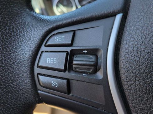 Used 2013 BMW 335i xDrive Sedan AWD/4WD image 26