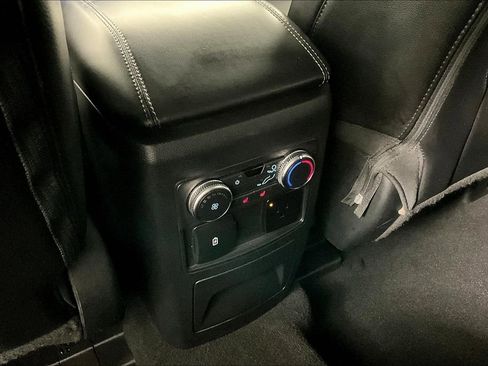 Used 2022 Ford Explorer Limited w/ Equipment Group 301A image 34