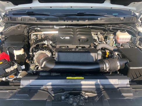 Used 2023 Nissan Frontier SV w/ Tow Package RWD image 29