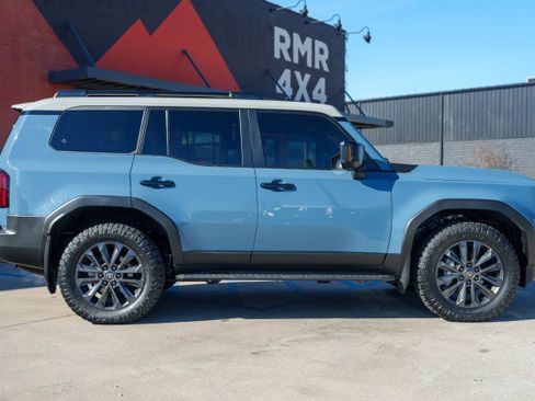 Used 2025 Toyota Land Cruiser image 4