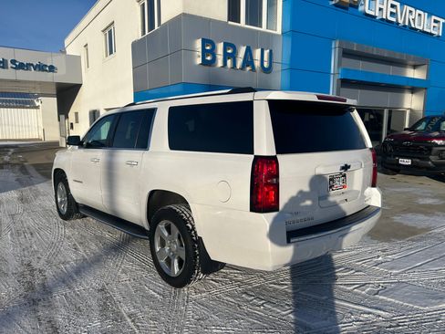 Used 2020 Chevrolet Suburban Premier image 8