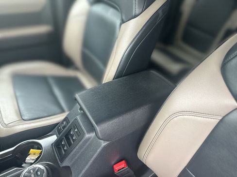 Used 2023 Ford Bronco Wildtrak AWD/4WD image 22
