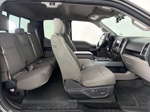 Used 2017 Ford F150 XLT w/ Equipment Group 302A Luxury AWD/4WD image 28
