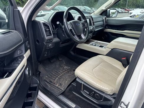 Used 2019 Ford Expedition Max Platinum RWD image 10