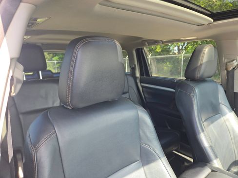 Used 2016 Toyota Highlander XLE FWD image 31