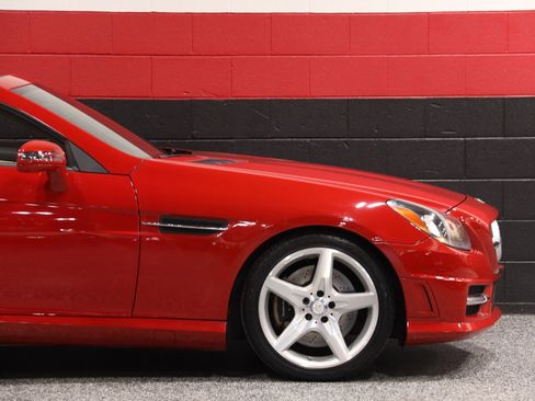 Used 2012 Mercedes-Benz SLK 350 image 6