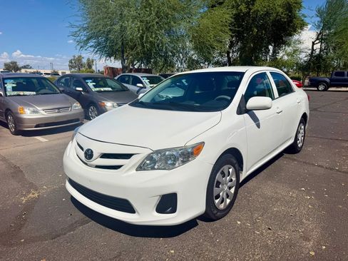 Used 2012 Toyota Corolla L FWD image 1