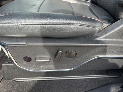 Certified 2023 Ford F250 Lariat w/ Lariat Ultimate Package image 12