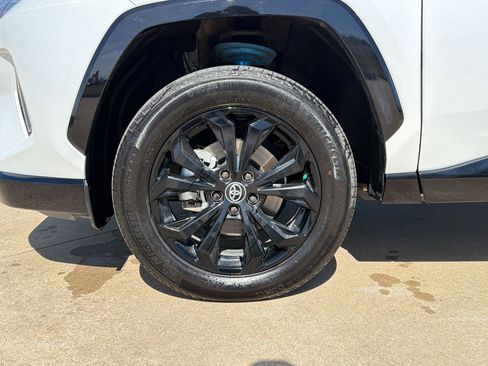 Used 2024 Toyota RAV4 XSE image 11