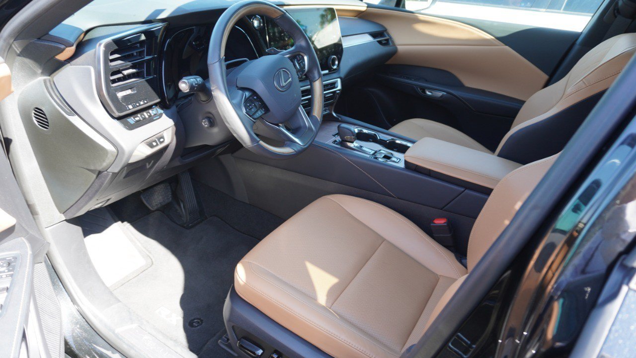 Certified 2026 Lexus RX 350 Premium w/ Convenience Package FWD image 9