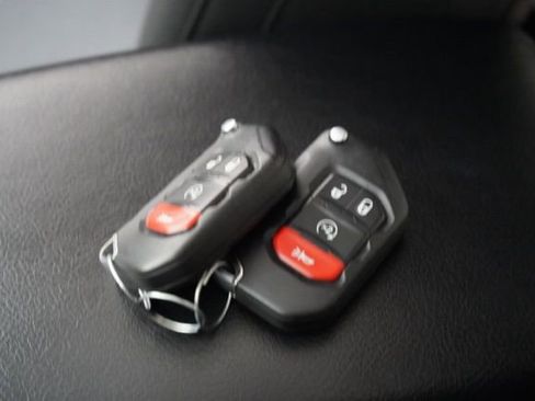 Used 2023 Jeep Wrangler Unlimited Sport AWD/4WD image 35