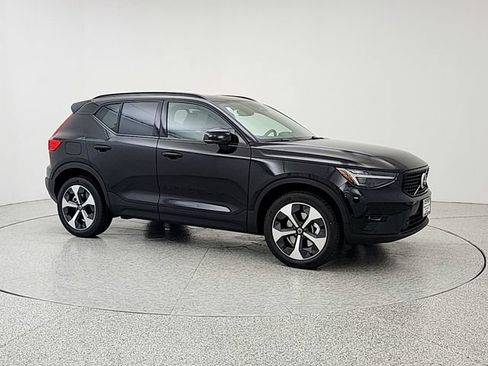 New 2026 Volvo XC40 B5 Plus w/ Protection Package Premier AWD/4WD image 3
