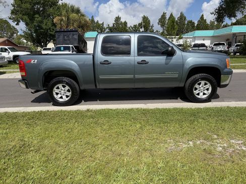 Used 2011 GMC Sierra 1500 SLE w/ Power Tech Package AWD/4WD image 3