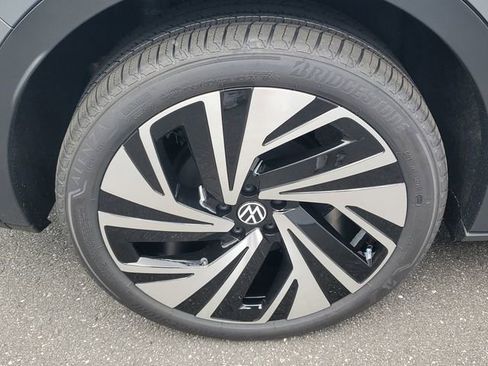 New 2025 Volkswagen ID.4 Pro S Plus image 5