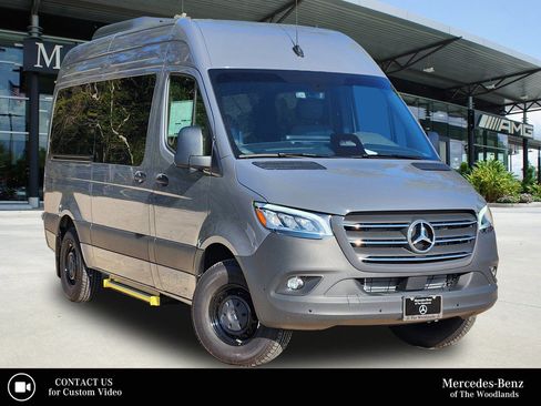 Used 2025 Mercedes-Benz Sprinter 2500 image 1