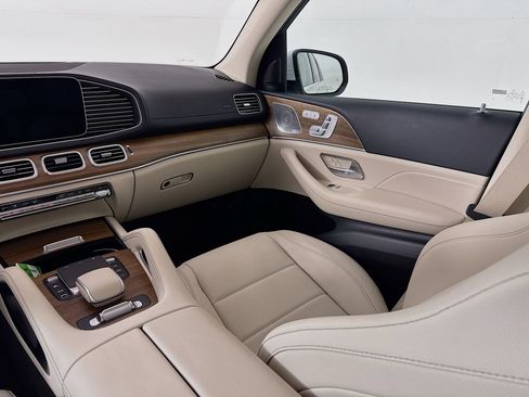 Certified 2026 Mercedes-Benz GLS 450 4MATIC image 26