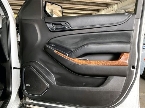 Used 2015 Chevrolet Tahoe LTZ RWD image 22