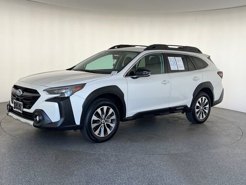 Certified 2023 Subaru Outback Limited AWD/4WD image 9