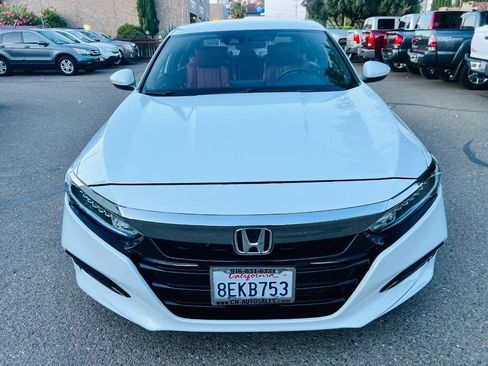 Used 2018 Honda Accord Sport image 7