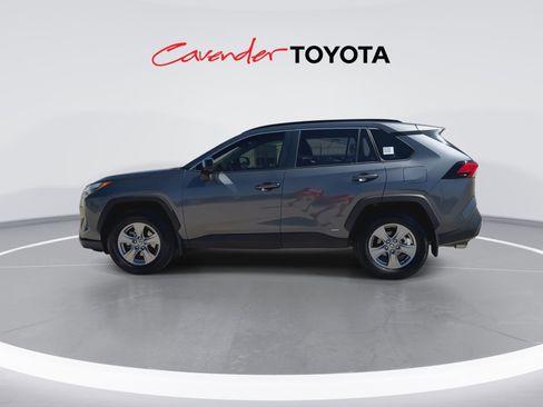 Certified 2023 Toyota RAV4 LE AWD/4WD image 5