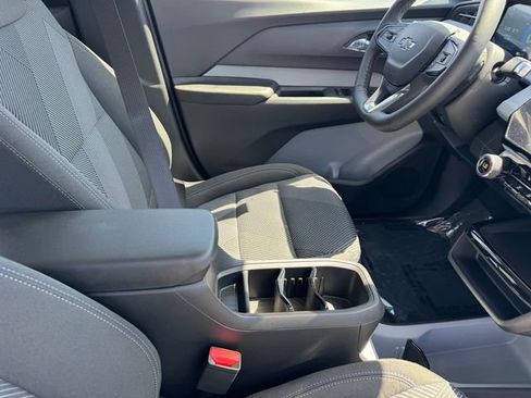 New 2027 Chevrolet Bolt LT w/ Comfort Package FWD image 7