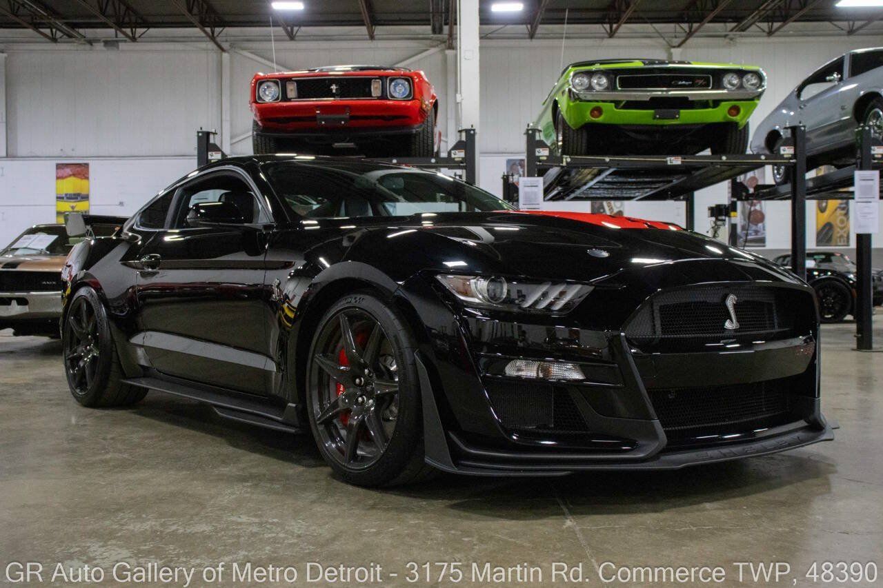 Used 2020 Ford Mustang Shelby GT500 w/ Carbon Fiber Track Pack RWD image 10
