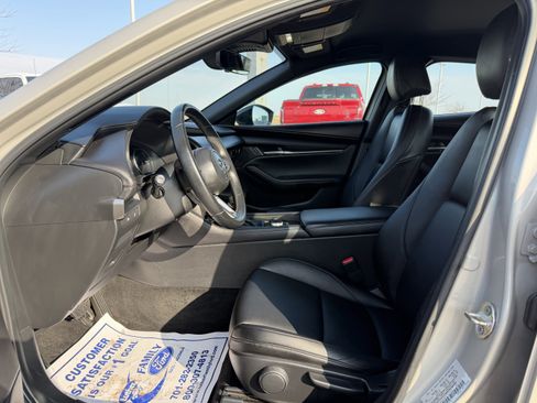 Used 2024 MAZDA MAZDA3 s image 18