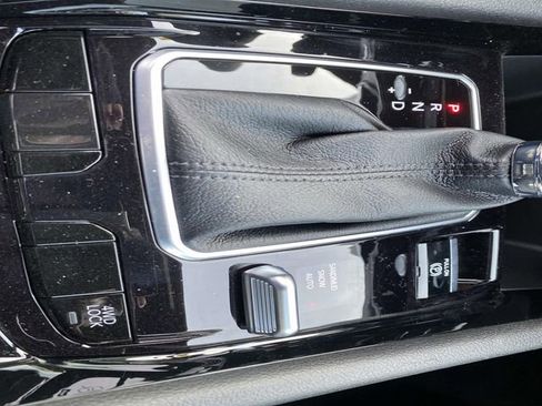 New 2026 Jeep Compass Limited image 16