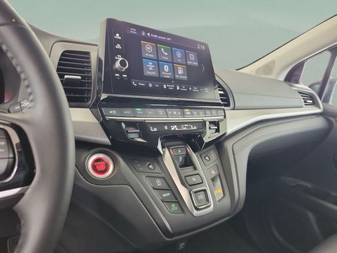 Used 2026 Honda Odyssey EX-L image 13
