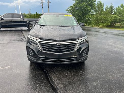 Used 2024 Chevrolet Equinox LS w/ LS Convenience Package FWD image 2